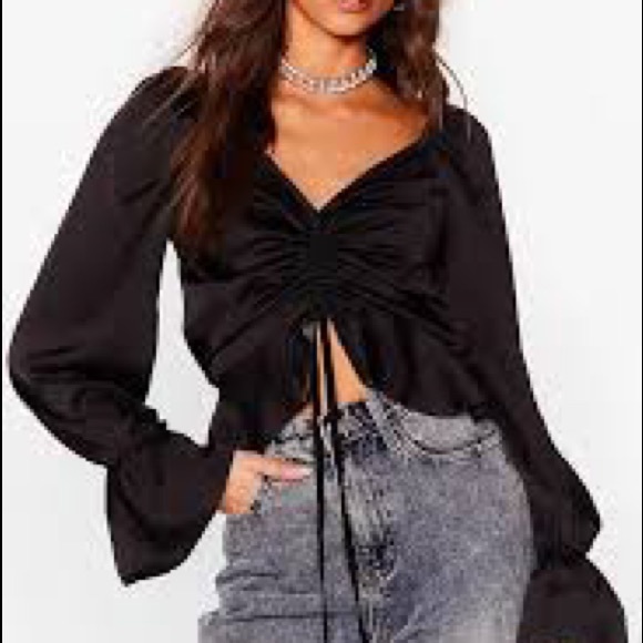 Nasty gal “we’re not ruching cropped blouse” green - Picture 3 of 3